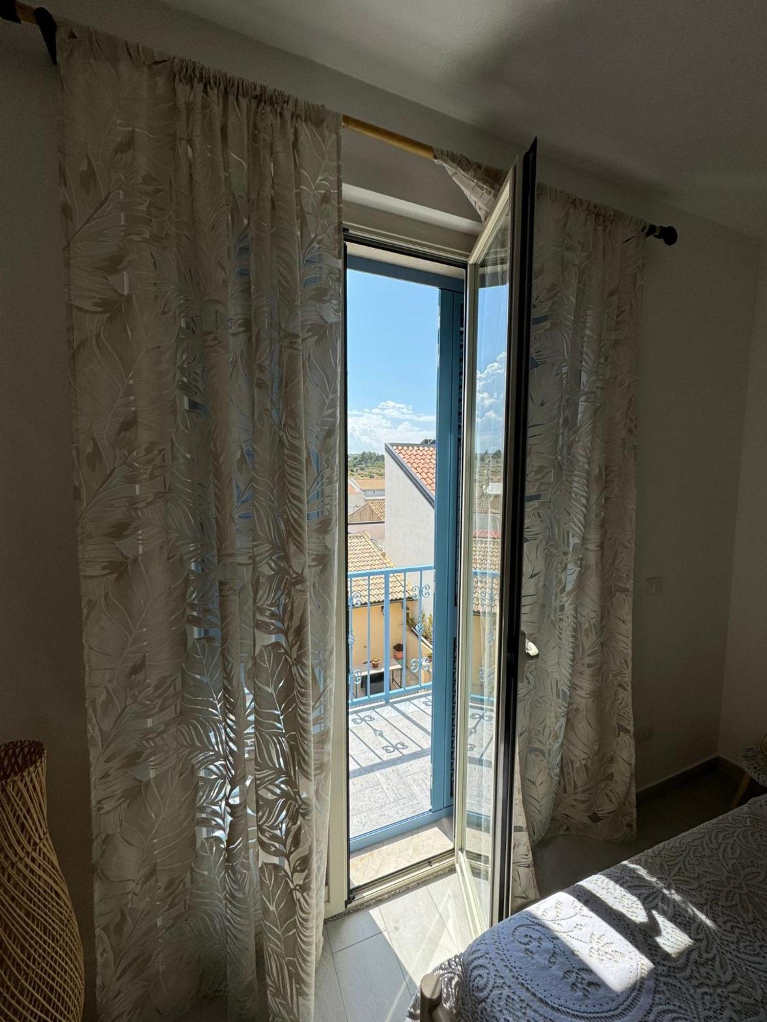 Sunset Brucoli Apartment Exterior photo